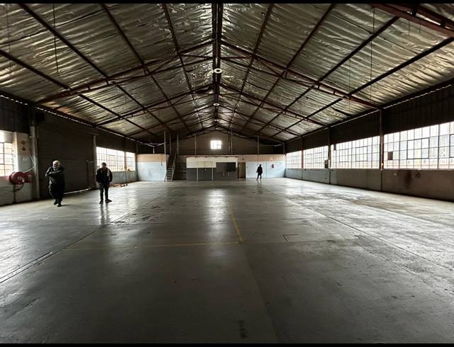 600M² WAREHOUSE TO LET IN WYNBERG